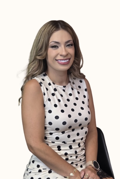 Ivette Perez, owner and notary public at Notary Now KS